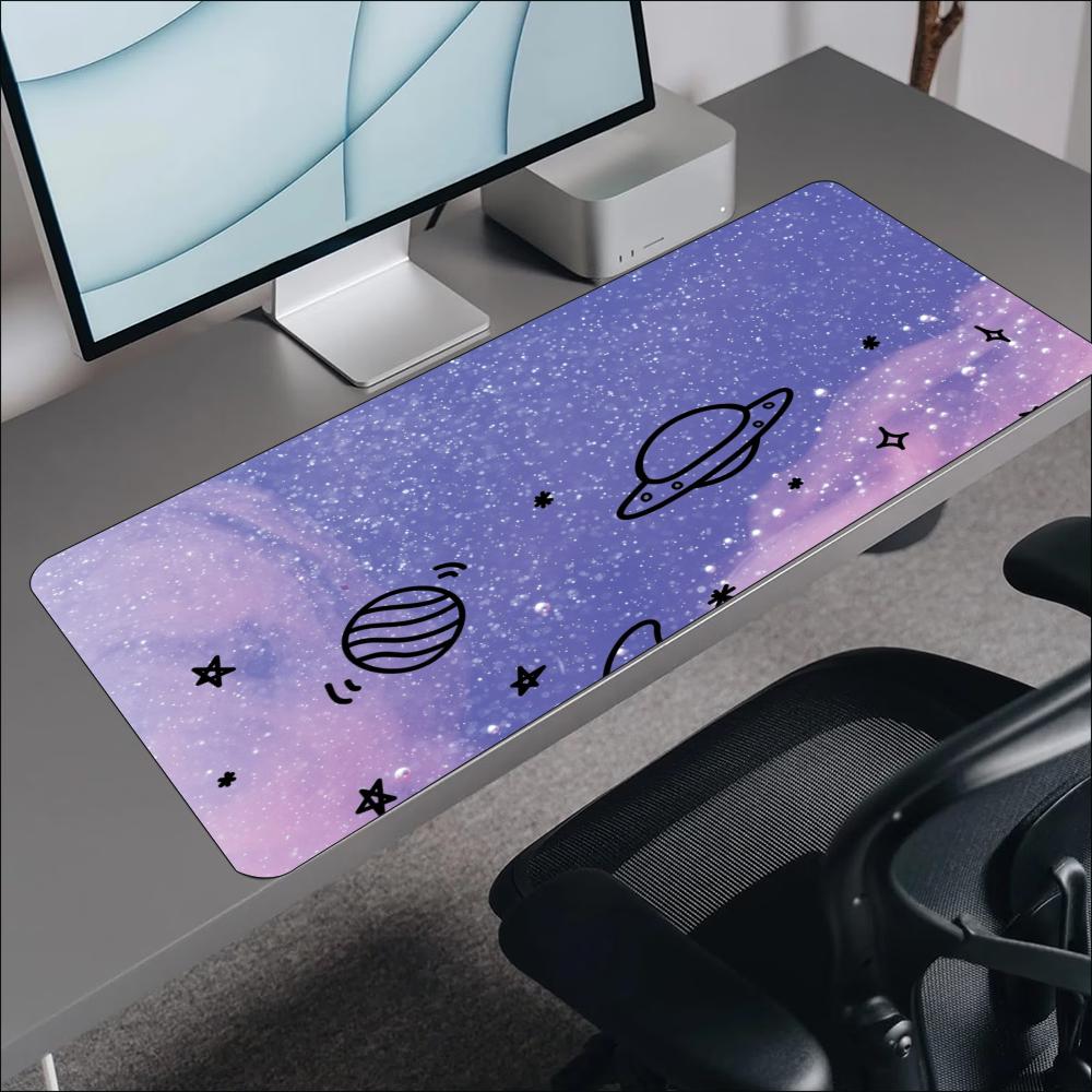パステルパープルの星柄スペースキャットグラフィック大型拡張マ - Tradescantia Purple のレビューと価格