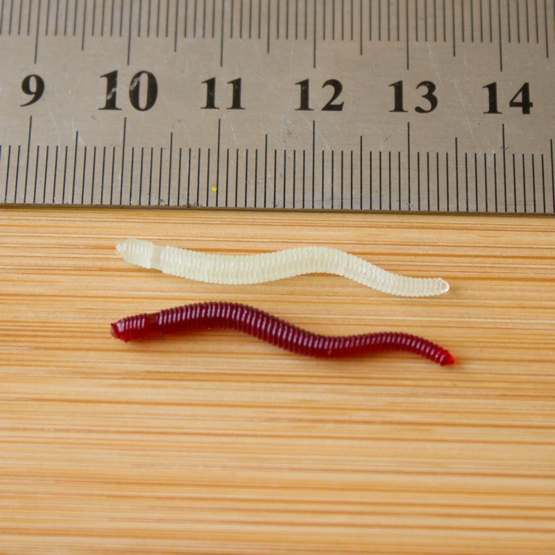 50 個釣りルアー本物そっくりの魚の香り赤いソフトルアーミミ - Aglaonema Red のレビューと価格